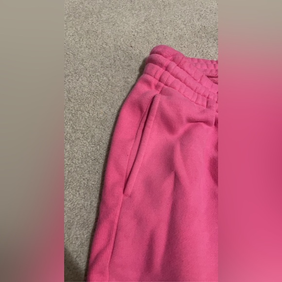 Aritzia sweatpants - Picture 2 of 3